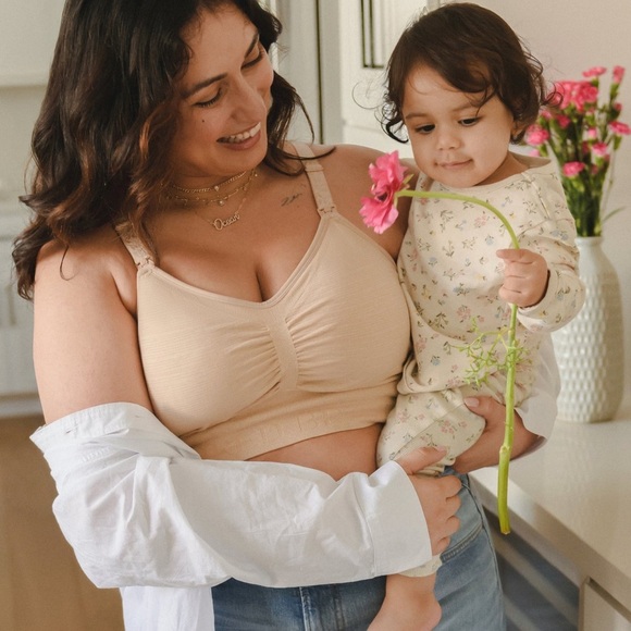 Kindred Bravely Sublime Hands-Free Pumping & Nursing Bra M - Picture 5 of 15